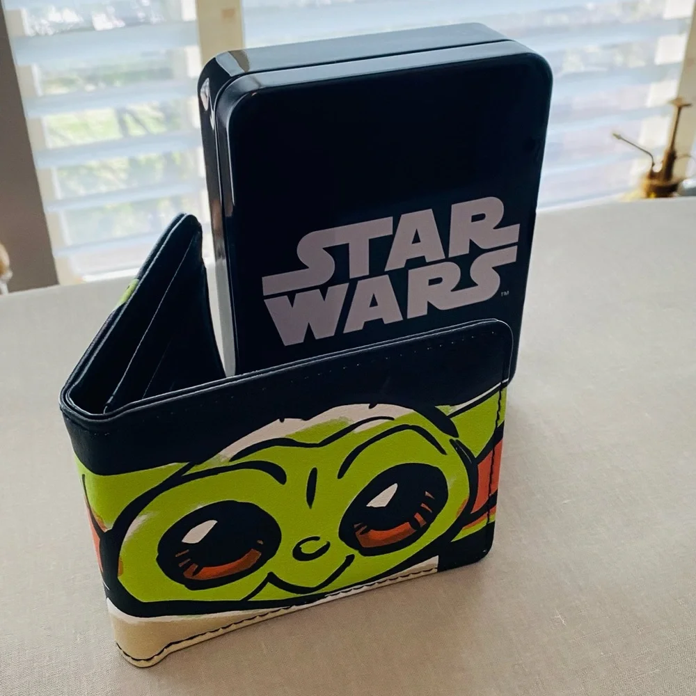 Star Wars Baby Yoda (Grogu) in Black Collector’s Tin
